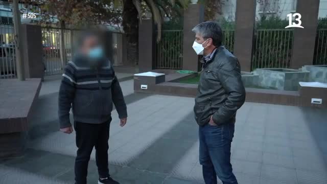 Emilio Sutherland habla con joven atacada por su cita