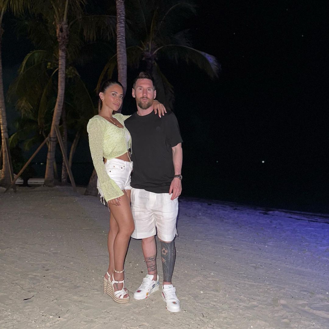 Lionel Messi y Antonela Roccuzo son algunos de los famosos más bellos