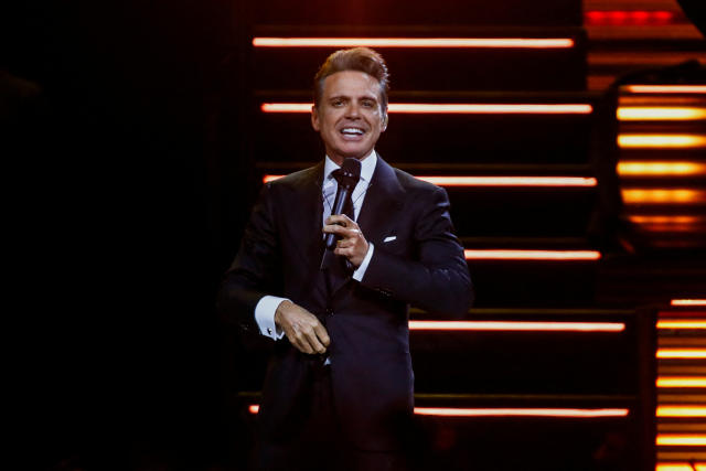 Luis Miguel llegó en helicóptero a la boda de Michelle Salas