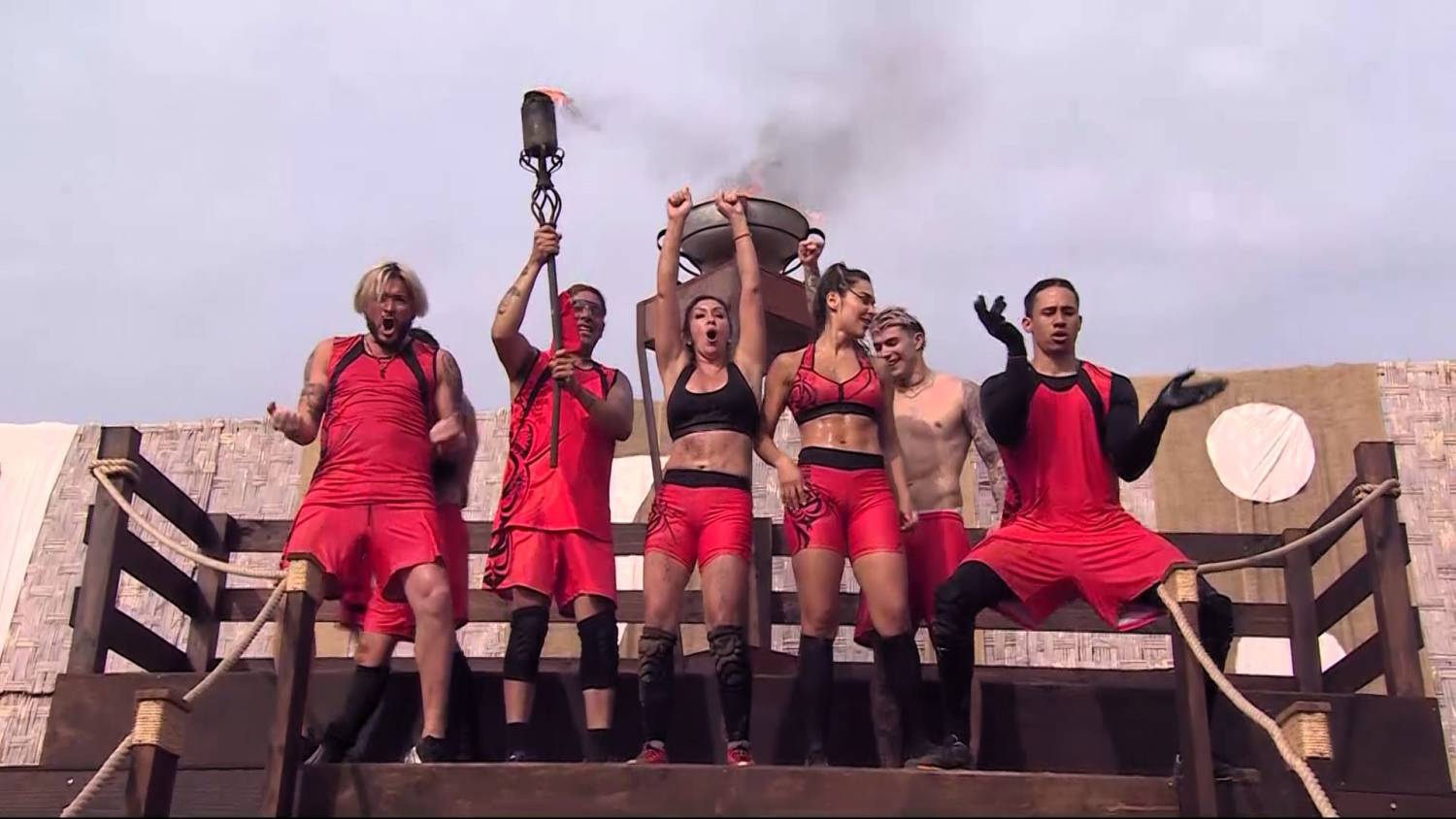 Equipo rojo ganó la última prueba en Tierra Brava a la espera de Daniela Aránguiz