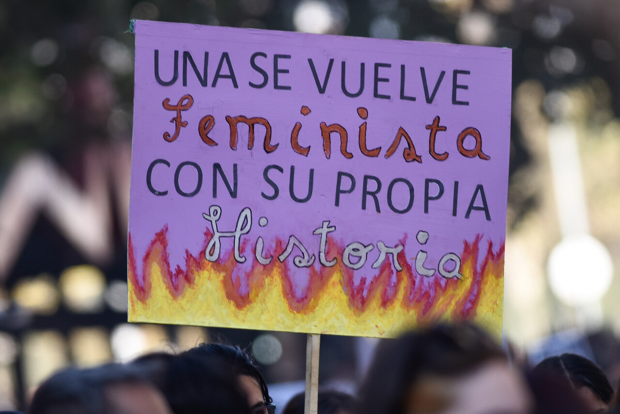 ¿Por qué no se felicita en el 8M? - Agencia Uno