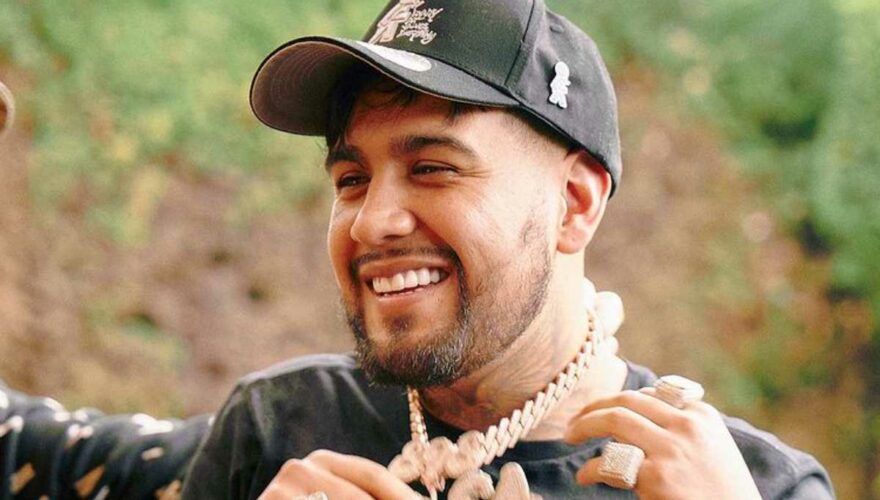 Reportan que cantante chileno Julianno Sosa fue herido a bala