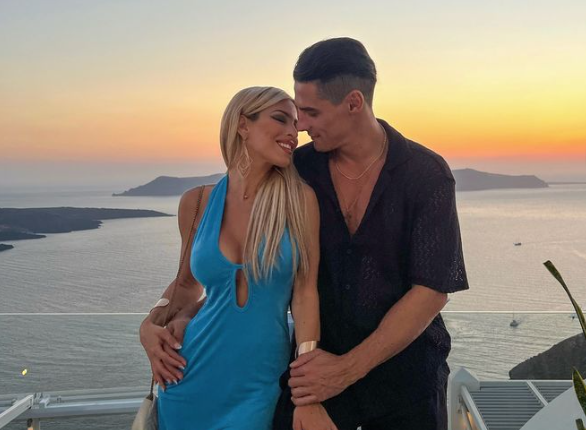 Oriana Marzoli junto a Facundo González.