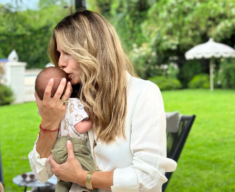 Soledad Onetto junto a su pequeño hijo Borja.