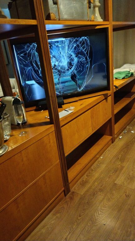 Así habría quedado la habitación de Liam Payne en el hotel de Buenos Aires. (Redes Sociales)