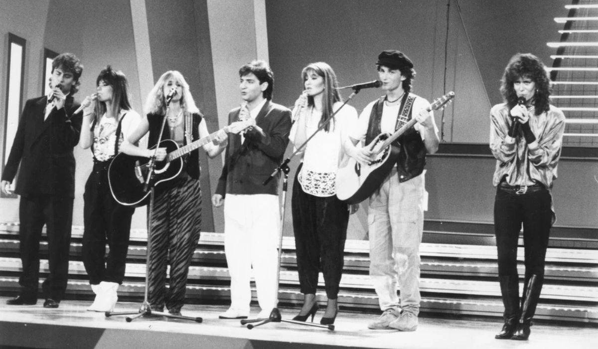 Esta fue la emocionante presentación de “La Generación de cantantes jóvenes” que brilló en la Teletón de 1987