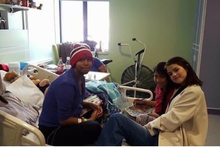 Selena Gomez le dio una sorpresa a niños enfermos