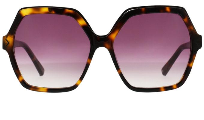 Kendall y Kylie Jenner lanzan su propia colección de gafas de sol