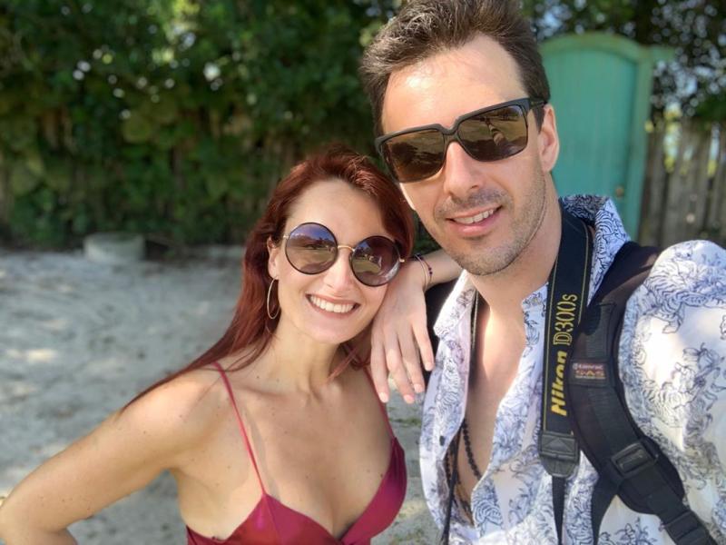 Begoña Basauri y su pareja