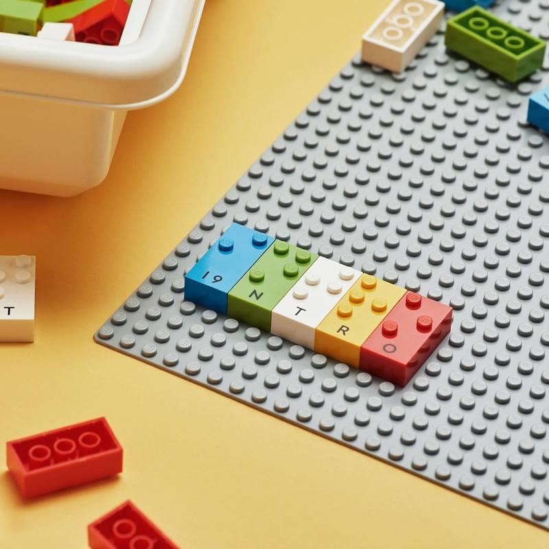 Lego crea ladrillos de construcción para niños con deficiencia visual