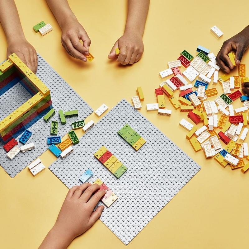 Lego crea ladrillos de construcción para niños con deficiencia visual