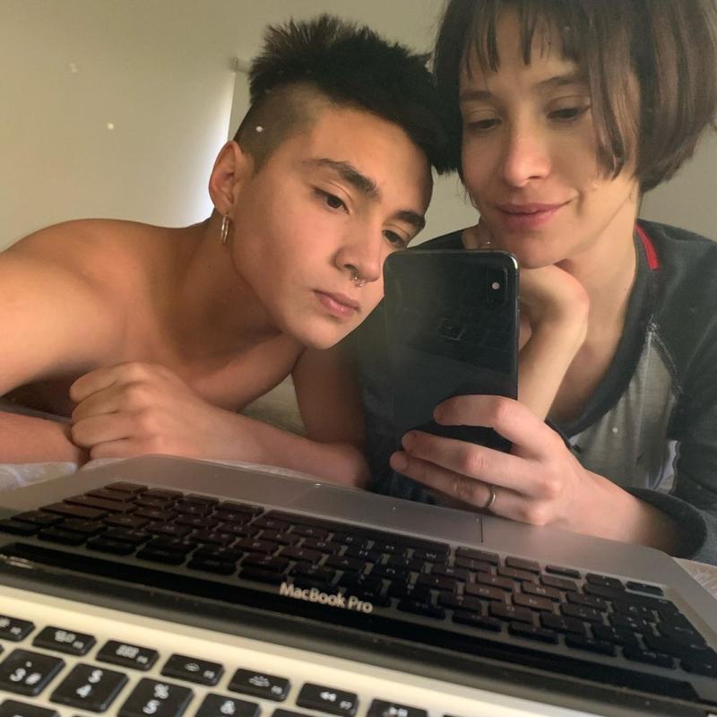 Daniela Ramírez e hijo
