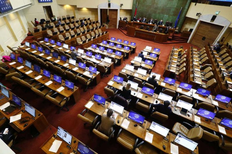 Cámara de Diputados aprobó proyecto que suspende pago de las cuotas del CAE