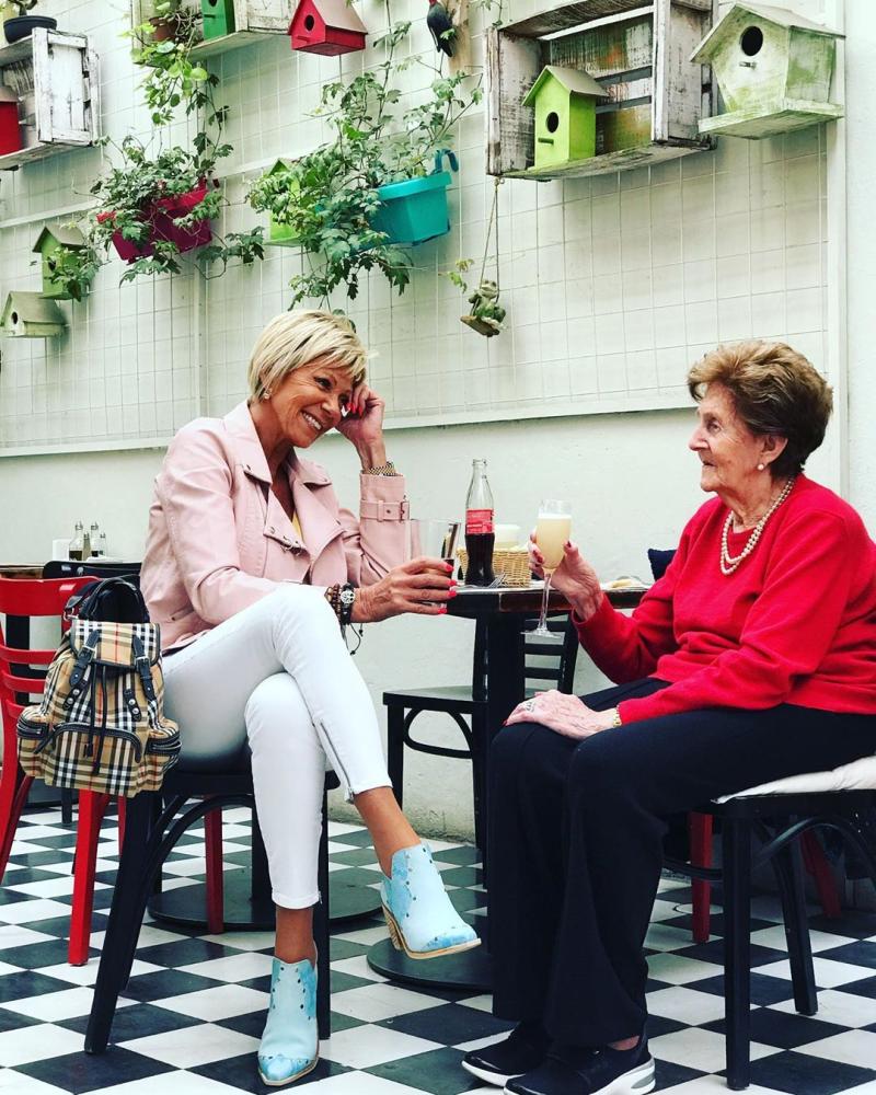 Raquel Argandoña y su mamá