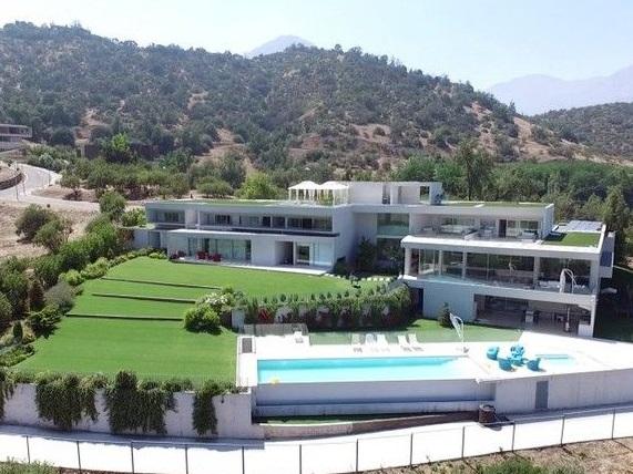 Marcelo Ríos aún no logra vender su mansión en Chile