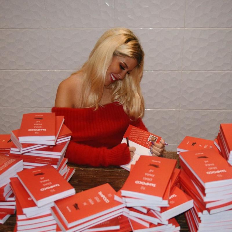 Cote lopez firma libros