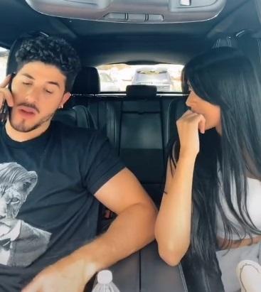 Hombre trató a su esposa de “amiga” y ella no lo dejó pasar