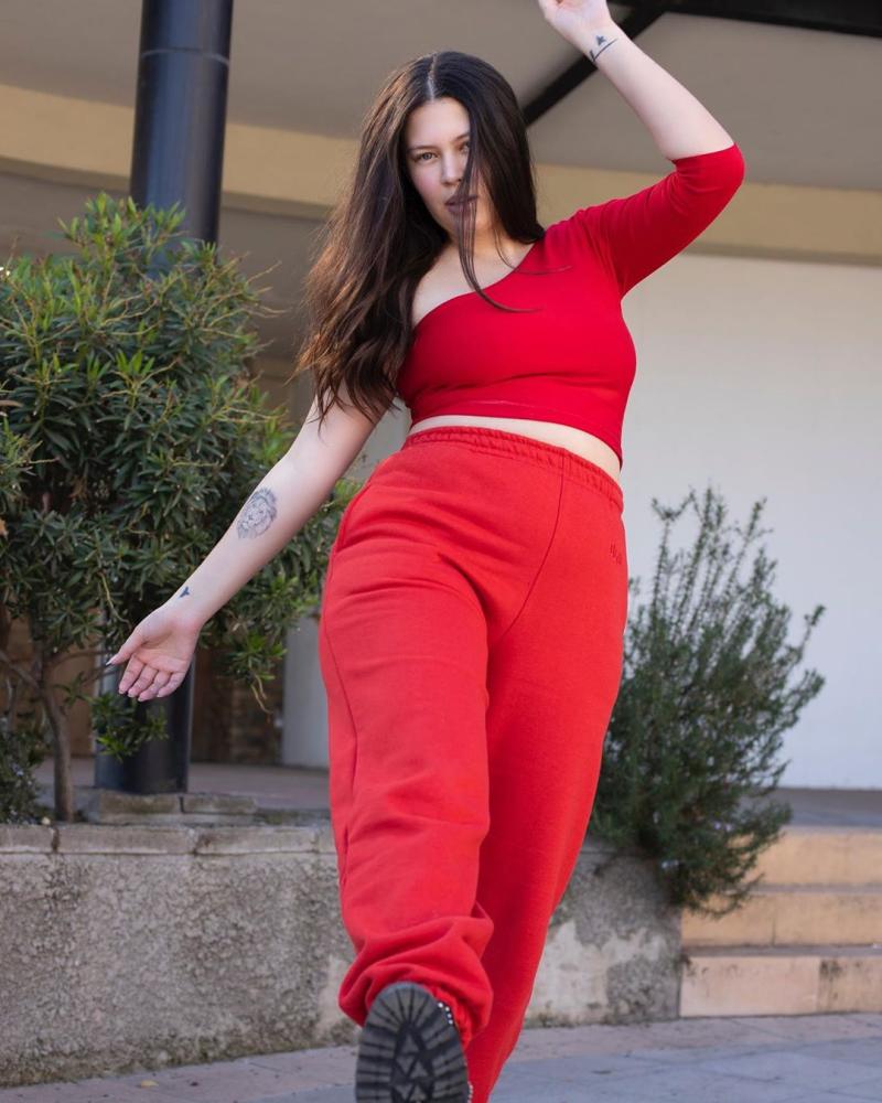 Michelle Carvalho al natural