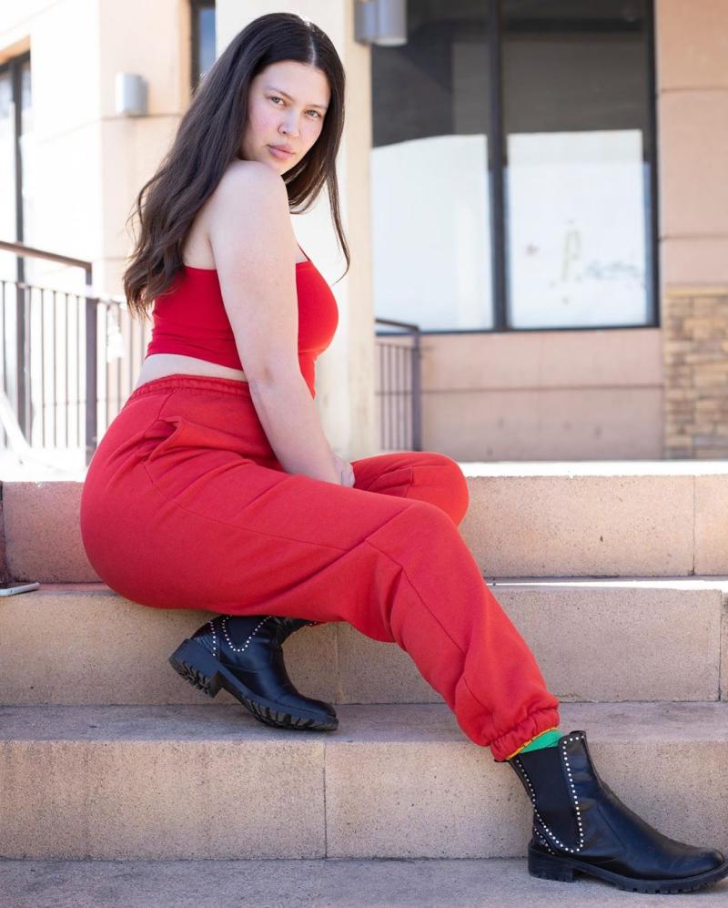 Michelle Carvalho al natural