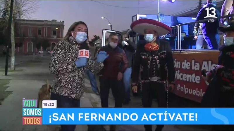 “Me quedé sin aire”: Notera de Aquí Somos Todos sufre traspié en vivo