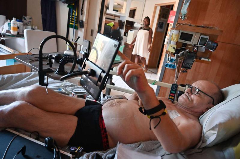 Hombre con enfermedad incurable se dejará morir en transmisión