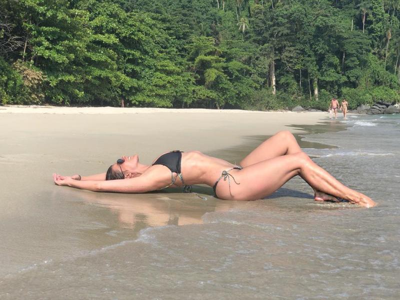 Tonka Tomicic confiesa los trucos tras sus espectaculares fotos