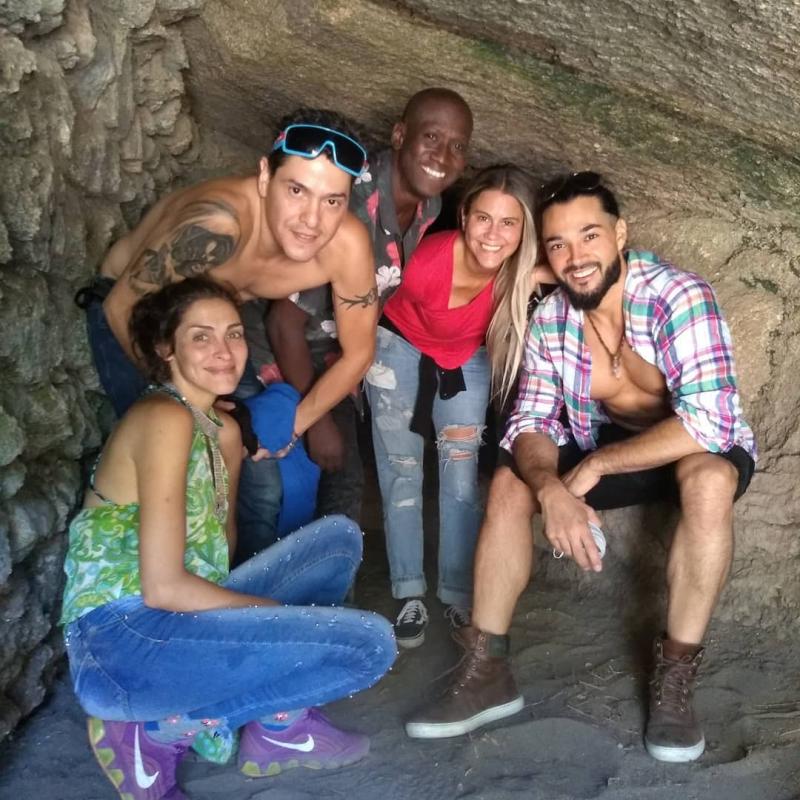 Ex galán de Mekano muestra más de la cuenta y saca aplausos