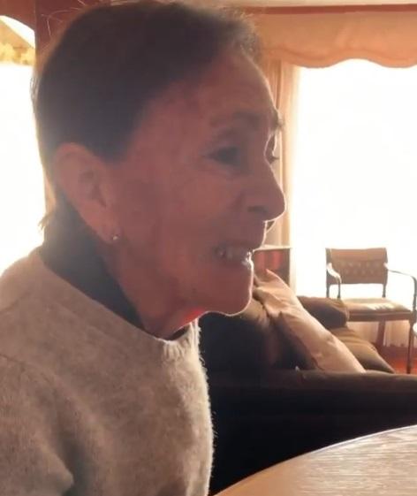 Julio César Rodríguez emociona a abuelita de 82 años con saludo