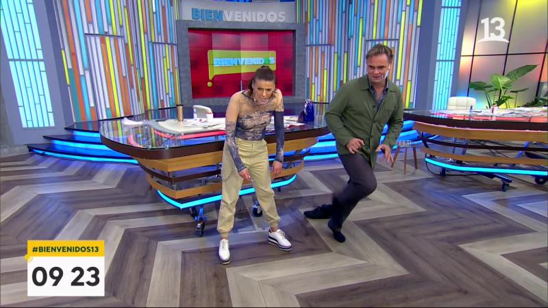 Amaro Gómez-Pablos se sacó los zapatos para bailar en Bienvenidos