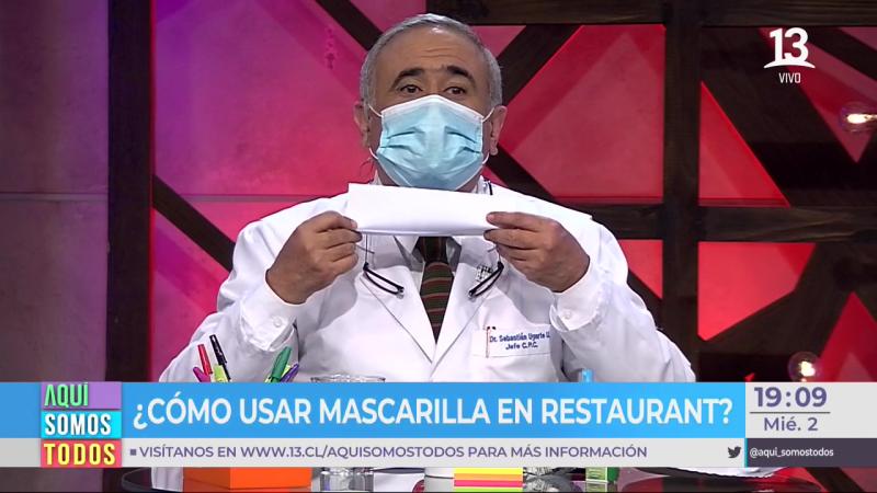 Doctor Ugarte enseña a sacarse correctamente la mascarilla