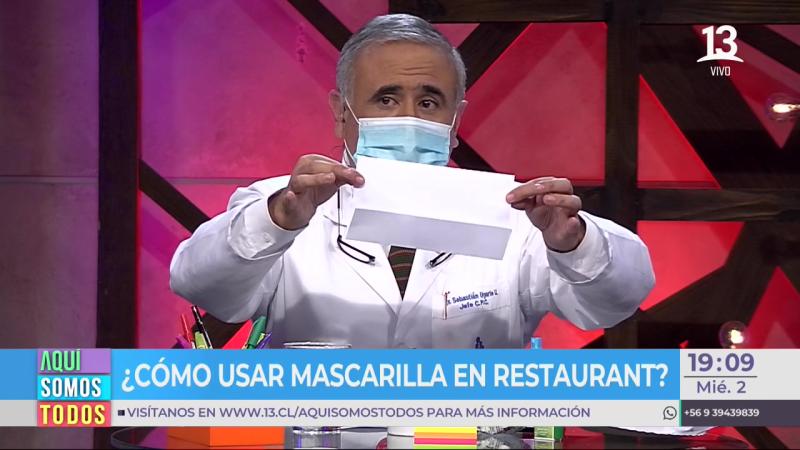 Doctor Ugarte enseña a sacarse correctamente la mascarilla
