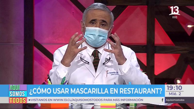 Doctor Ugarte enseña a sacarse correctamente la mascarilla