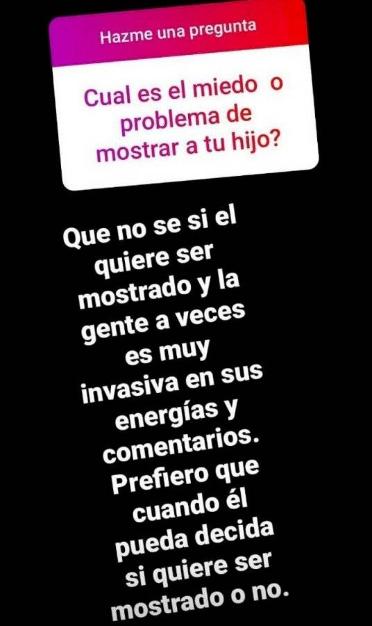 Alison Mandel no muestra a su hijo