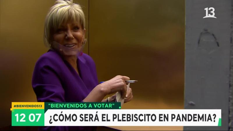 Raquel Argandoña hizo reír en simulación de voto para plebiscito