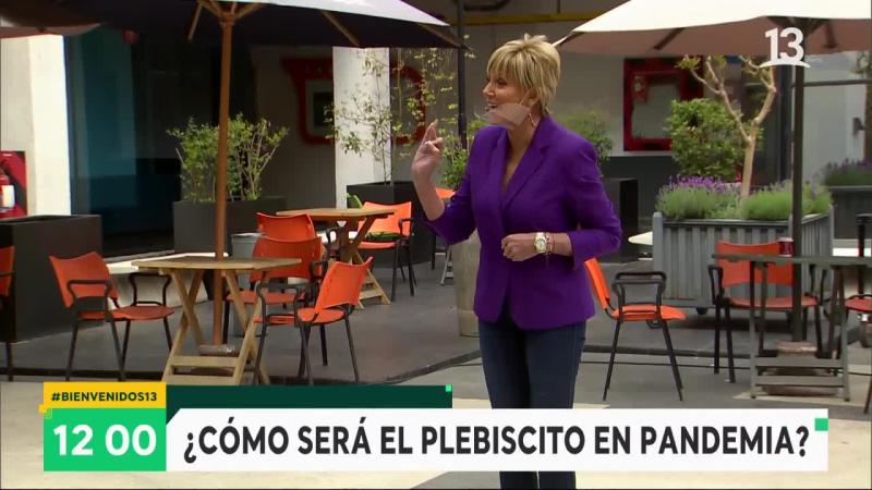 Raquel Argandoña hizo reír en simulación de voto para plebiscito