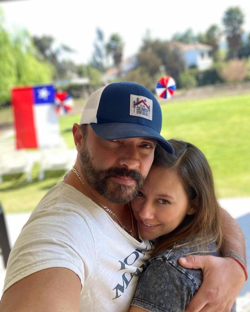 Pololo de Ingrid Parra enfrenta molestosos comentarios por selfie