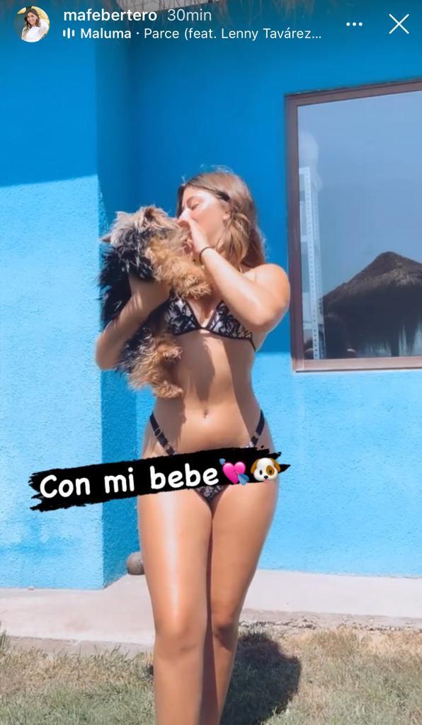 Mafe Bertero recibe temporada de calor con audaz traje de baño