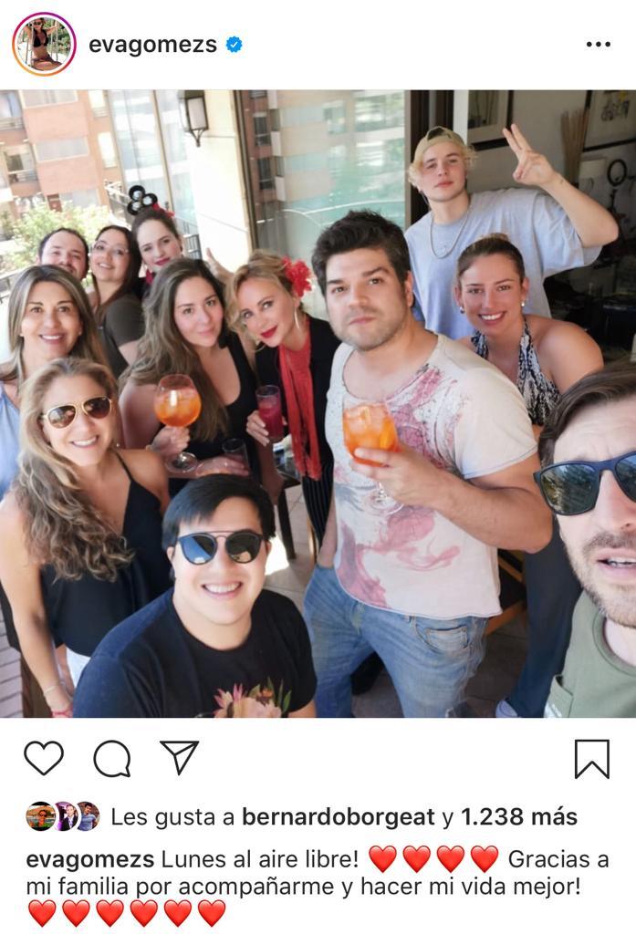 Eva Gómez recibe críticas por festejo sin distanciamiento social