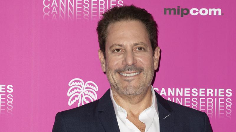 darren star y una temporada 2 de Emily in Paris