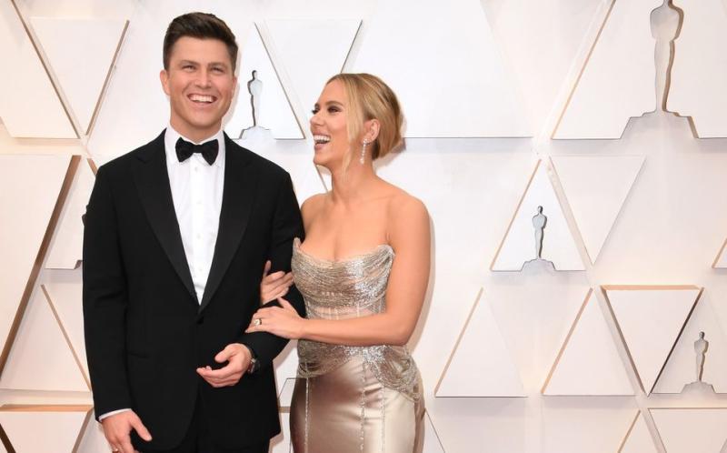 Scarlett Johansson y Colin Jost