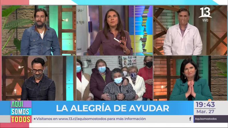 Pancho Saavedra emociona a grupo de abuelitas con video sorpresa