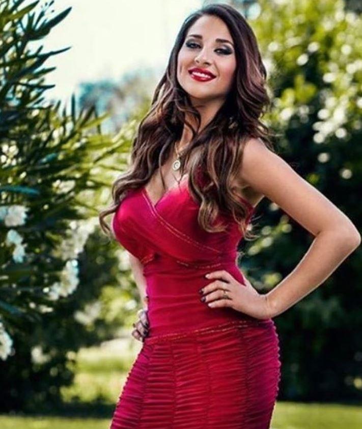 Perla Ilich se sometió a cirugía facial para extraer nódulo