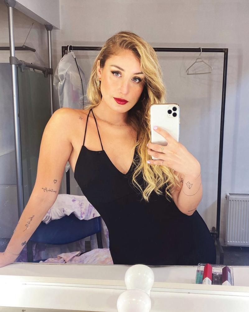 Daniela Castro responde a rumor de que viene de familia adinerada