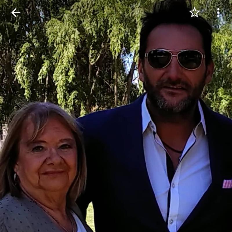 Daniel Fuenzalida dedica emotivo mensaje a su mamá hospitalizada