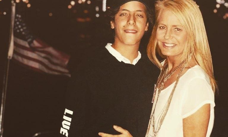 Tres hijos de famosos chilenos que están de cumpleaños el mismo día