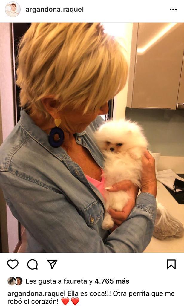 Raquel Argandoña presenta a nueva integrante de su familia