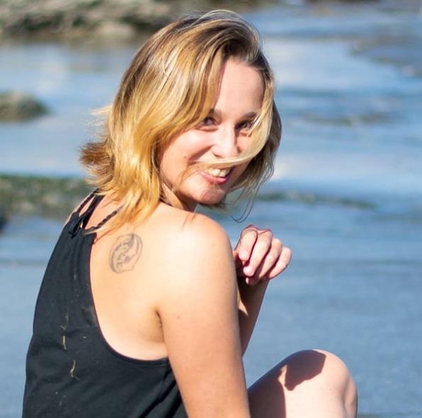 Eileen de “La Granja” mantiene contacto con sus ex compañeros