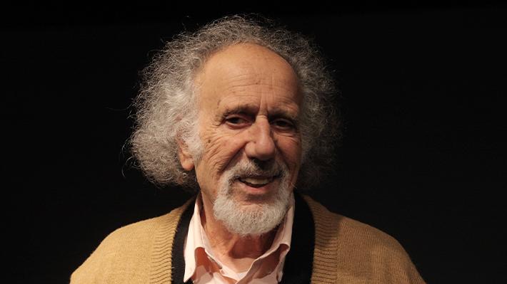Falleció Nissim Sharim, emblema del teatro chileno