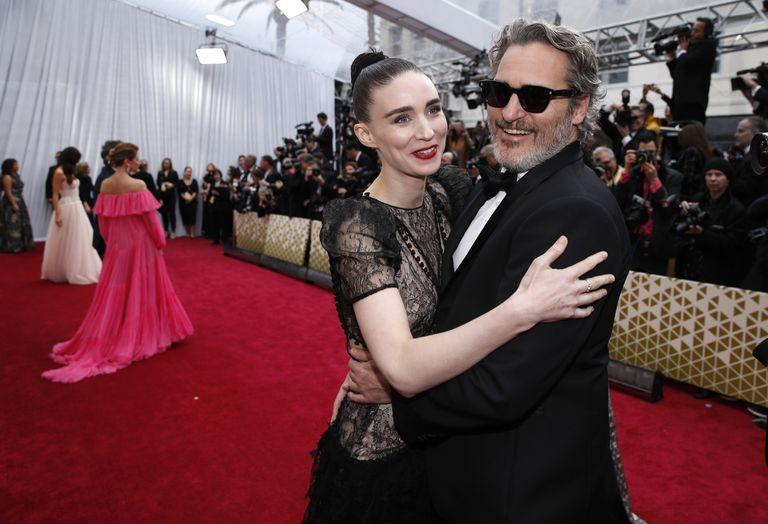 Joaquin Phoenix y Rooney Mara