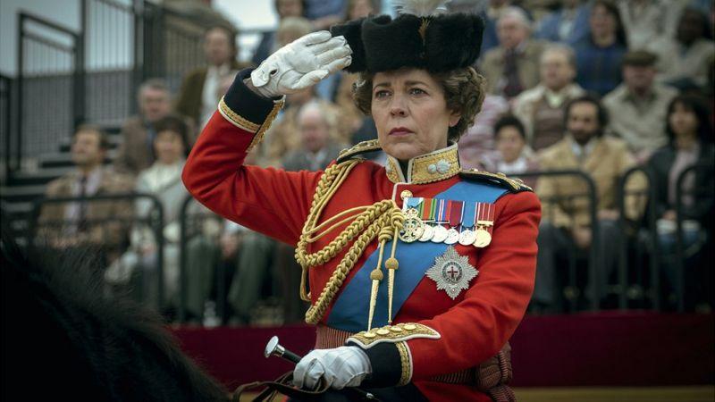 Olivia Colman como la Reina Isabel